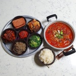 참치김치찌개, 스팸구이,… - 2020 | 요리, 한식, 밥 Instagram의 정이하우스 쿠킹클래스 집밥 홈쿡 한식 요리 밑반찬님: “목요일 #집밥 . 수험생... 
