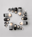 Monochrome - Sketch.inc Nesting Dolls via psikhouvanjou.com | 나무 인형, 공예, 인형