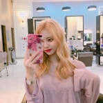 내가 #금발 하고싶은데 진짜 미용실 다 거부당해서 ,, #수인실장님 한테 직접 !! 찾아갔다 🙊🙈🙉 뒤죽박죽해서 지져분하고 층 심했던 내 머리... 