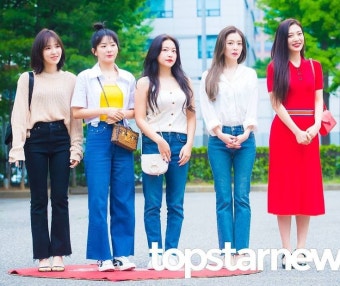 「Red Velvet 레드벨벳」おしゃれまとめの人気アイデア｜Pinterest｜G Twice | 可愛い