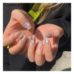 바야흐로여름 목동네일샵 Nail on Instagram: “반짜깅 반짜깅🤍 #홀로그램네일 #홀로그램 #그라데이션네일 - - - - - ✔️070-4300-9492... 