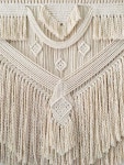 and made with love, it has a wonderful flow and calmness to it. It is a large piece made from 5mm diame… | 마크라메, 매듭