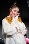 ปักพินโดย 신급 ใน (G)-I-DLE