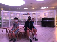 Pin page 미술 도서관, 잠시 독서타임~~~~ | 도서관