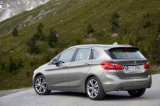 BMW (Bavarian Motor Works)에 있는 핀