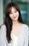권유리 - YURI에 있는 𝒮𝓊𝓃𝒻𝓁𝑜𝓌𝑒𝓇 🌻님의 핀 | 소녀시대, 소녀, 유리