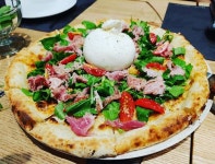 #oneday #food #trip#pizza #pizza4ps #피자포피스...  #첫줄 원데이푸드트립 마지막ㅋ #부라타치즈 피자와 #짜까 벌써… | Vegetable pizza... 