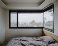 프리미엄급 풍경, 제주도 푸른바다와 한라산 사이의 전원주택 | Windows