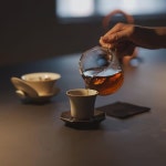 맥파이앤타이거 Magpie&Tiger® on Instagram: “[Sinsa Tearoom - 6월 한달간 영업시간이 변경됩니다] 신사티룸을 오픈한지 벌써 두 달이... 