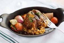 The Best Restaurants in Boston Right Now | 샐러드