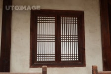 유토이미지 | 전통 한옥 창호 전통 한옥 창호  Yanggiri, 사진, 전통, 한옥, 건물, 목재, 나무, 패턴, 모양, 무늬, 창호, 창문, 생활, 배경 | 목재... 
