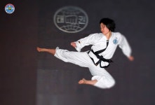 정통무도 태권도 - Orthodox Martial Arts Taekwon-Do - | Sporty, Style, Sports