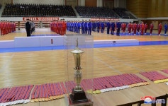 광명성절경축 백두산상체육경기대회 페막