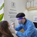 김정국 on Instagram: “#코로나 #신속항원검사 #김정국한의원 검사가 어려운 것도 아니며, 판단은 시력이 정상이면 된다.”