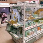 스타필드 부츠 boots 매장 - 솝앤글로리 : 네이버 블로그 | 디스플레이, 레이아웃, 부스 디자인