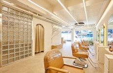 화이트&우드톤 카페같은 분위기의 20평 미용실 인테리어 (노원구 공릉동)