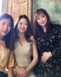 오브라픽쳐스스튜디오광주점4인다이어리 | 회사땡땡이치고 달려온언니 젖은머리로 달려온미연이 selfies weddingphoto 오브라픽쳐스광주점 재밌다 포토 with...