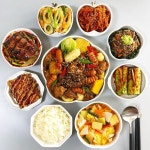Instagram: “찜닭 냠냠❤️ . . 오늘은 더반찬에서 배송온 음식들로 차려봤어요😍 #찜닭 에 치즈떡이랑 메츄리알 단호박 당면등이... 