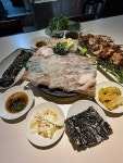 🍚한남동 #대물섬 🍚대광어숙성회 53,000 뽈락구이 29,000 🍚서울 용산구 독서당로 65-11 1층 🍚주차❌️ 🍚#맛방_한남동 #한남동맛집 #한남맛집... 