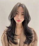 과하지 않게 가벼운 #허쉬컷 손질 못하시는 분들은 #허쉬펌 하시면 말리기만 해… | 헤어스타일, 긴 머리 헤어스타일, 여성 긴 머리