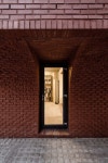 FIVE-STORY HOUSE | A&C - 2020 | 빨간 벽돌집, 벽돌 건축, 벽돌 디자인