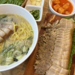 Pin page [맛집투어] 📌우진해장국 - 제주 제주시 서사로 11  몸국... 제주 서귀포시 성산읍 해맞이해안로 276… | 해물 라면, 커플 세트, 제주시