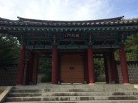백제 성충과 흥수 그리고 계백의 사당인 삼충사. 빼앗긴 나라의 충신은... 충성이란 귀감으로 자리잡았을지도... #삼충사 #부여 #성충 #흥수 #계백