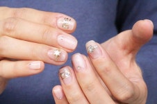 #웨딩네일 #반지네일 #스톤네일 #웨딩링💍 만큼 #네일 도 #반짝반짝✨ #weddingnails #ringnails #stonenails #partsnails #unistella... 