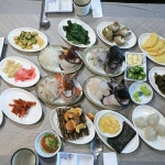 강원 고성군 토성면 아야진해변길 80 // 033 632 5935 동해활어자연산전문점  #모임회식장소#로 딱 알맞는 횟집# 생선이 자연산이라... 