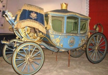 Pin page Pin by grin jung on 마차 | Antique wagon, Horse drawn wagon, Antique cars