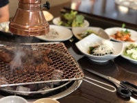 일상  소통  데일리  먹방  먹스타그램  저녁  아리랑  숯불갈비  돼지갈비  광명시맛집  광명맛집  하안동맛집 … | Food, Pork, Grilling