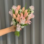 대구꽃집/마마플레르 on Instagram: “_ 샤베트 튤립부케🕊 #플라워샵창업클래스 _ _ 🏷2,3월 정규클래스는 블로그에... 