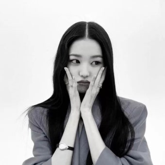 ‘광고계 블루칩’ 장원영, 뷰티 모델까지 섭렵 ‘광고계 블루칩’ 장원영, 뷰티 모델까지 섭렵 - 인사이트 | Garotas, Ideias de...