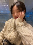 (여자)아이들 수진의 애착가디건 | 카카오톡 #FUN | 연예인 스타일, 가을 패션, 예쁜 여자 얼굴