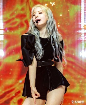 얼굴은 순둥한데 몸매는 섹시한 트와이스 다현의 ‘골반 라인’ | 소녀, 연예인, 한국 소녀