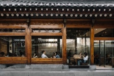 Seoul Cafe | Cafe Onion Anguk • 어니언 안국 — Greysuitcase