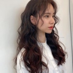 한남동미용실 올망 구윤모 빌드펌 사이드뱅 웨이브펌 on Instagram: “젤리펌은 역시 유현디자이너👍 @yoo__ooh 러블리한 젤리펌스타일로... 