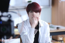 “이 비주얼, 무슨 경우야” THE BOYZ 영훈 ‘연애혁명’ 티저 포스터 촬영 현장 : 네이버 포스트 in 2020 | Korean actresses