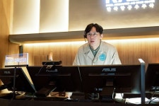 우주영화,박병은,조한철,최병모,홍승희 – 할인 이벤트 최신 정보 #더문 을 완성한 또 다른 주역 박병은 X 조한철 X 최병모 X 홍승희 블랙홀... 