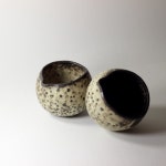 Pin von Haylan Chung auf 도자기 | Fundstücke, Keramik, Tassen