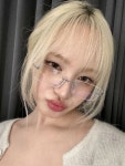 Pin de 46Z em LIZ💗리즈 em 2025 | Garotas, Coreana fofa, Princesas