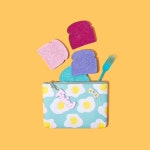 Totally clutch for breakfast on the go... ✨🍞🍳🌈👌🏻 // Another 💘💘💘 clutch from @shopstudiodiy!... 