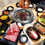 마블링마저 살아 움직일 것 같은데요 맛은 물론 가격도 착해서 입을 모아 칭찬하는 #신림맛집 #부뚜막 배터지게 먹어도 얼마 안 나오니 계속…