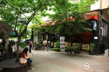 Bojeong-dong Café Street (보정동카페거리) | Official Korea Tourism Organization