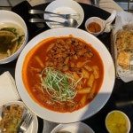 Instagram의 맛집킬러 혜띠🔪님: “백석에 진짜 대박대박 맛집 생겼다💖 무려 소막창 떡볶이!!!!! 막창 진짜 대박 쫄깃하고 맛있고... 