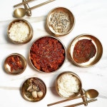 오늘 점심은 대구에서 유명한 찜갈비 먹었어요 . 대구에 유명한 음식 중 하나가 찜갈비인데 동인동 찜갈비 골목에 가면 유명한 찜갈비... 