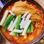 디저트 볶음밥까지 먹어줘야 끝~ ⠀ ⠀ ⠀ ⠀ ⠀ #24시뼈다귀감자탕 #한남동맛집 #한남동감자탕 #묵은지닭볶음탕 #묵은지 #파많이… in 2020
