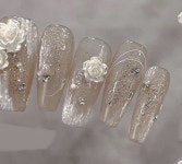 Pin page Aesthetic Nails에 있는 Style Luxe님의 핀 | 네일