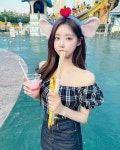 VELY 블리 on Instagram: “나 츄러스 완존 조아해🐷” | Dj, Ulzzang girl, Korean girl