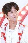 박보검 180201 코카콜라 자이언트 자판기 오프닝 [ 출처 http://www.liveen.co.kr/news/articleView.html?idxno=210043 ] | パクボゴム